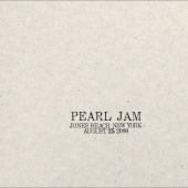 Pearl Jam - 2000.08.25 - Jones Beach, New York (NYC) [Live]