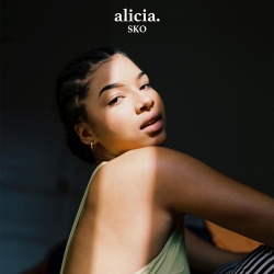 Alicia.